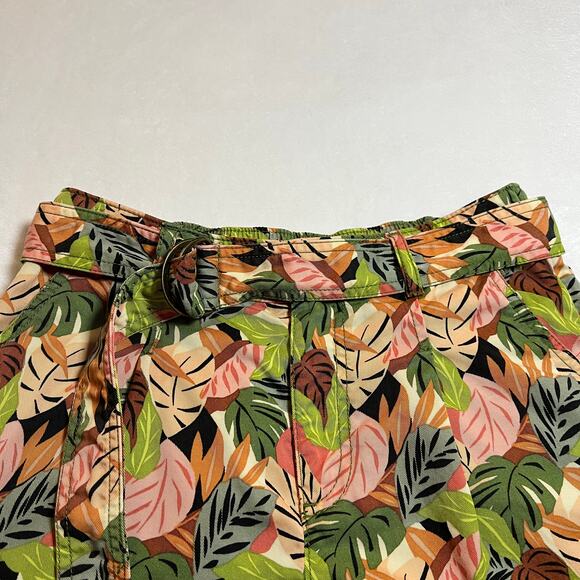 LOFT High Rise Palm Leaf Print Pleated Shorts w/ Belt Size X-Small Colorful - Picture 3 of 11